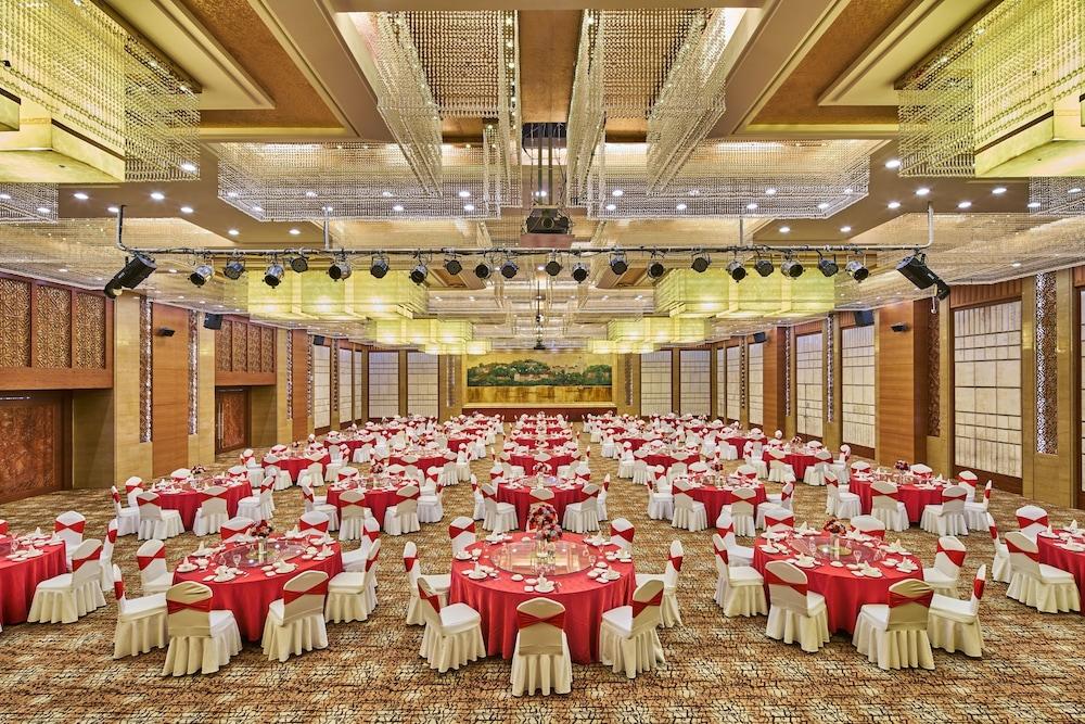 Wanda Realm Xiamen North Bay Hotel Bagian luar foto